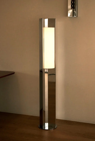 Arrow floor lamp 158 cm with diffuser by Violaine d'Harcourt