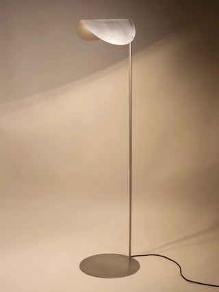 Stehlampe No. 1