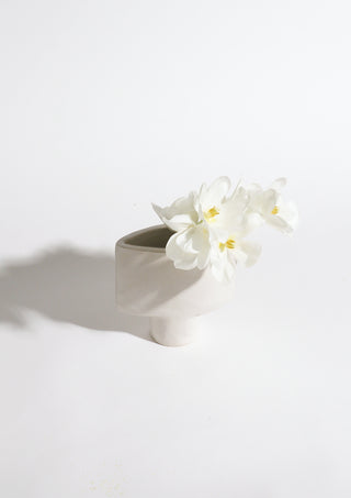 Aiko Small Handmade Ceramic Vase White